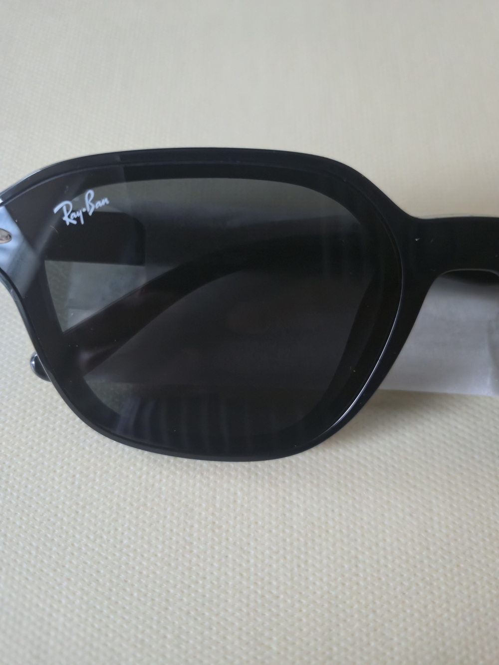Ray-Ban Women’s Black Polarized Sunglasses